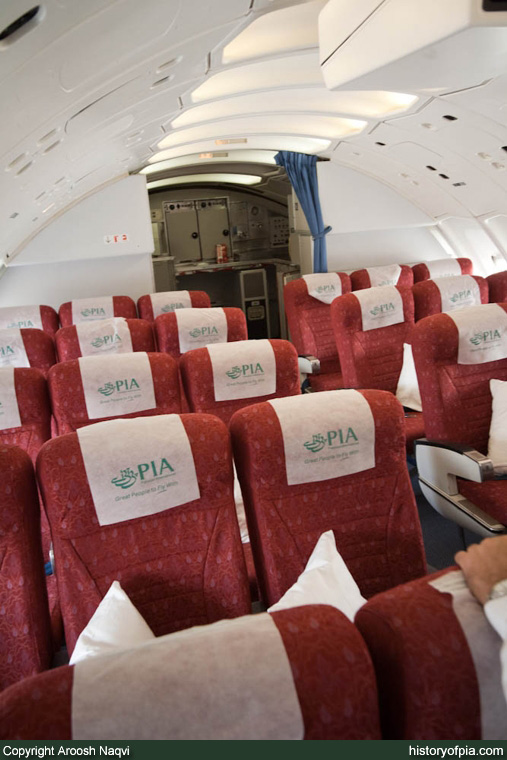 PIA Boeing 747-240B (SCD)