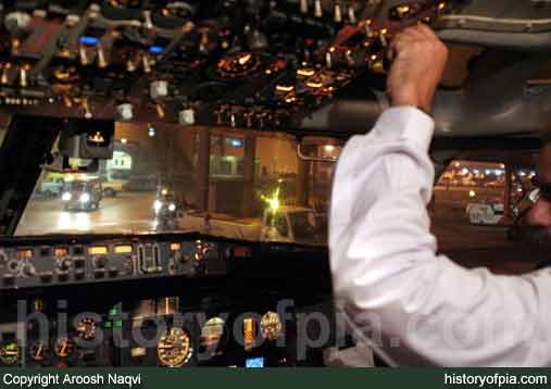 PIA Boeing 737-300