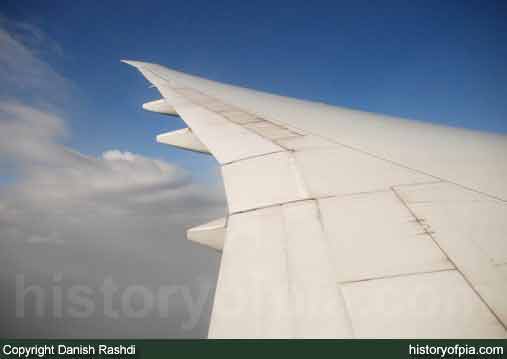 PIA Boeing 777-340ER