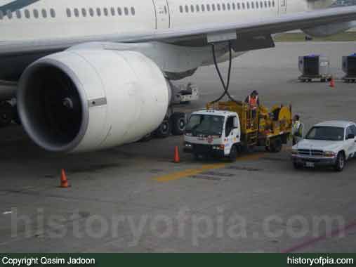 PIA Boeing 777-240ER
