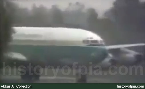 PIA Boeing 707-340C