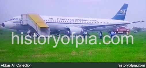 PIA Airbus A320-214