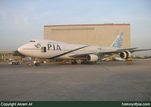 PIA Boeing 747-240B (SCD)