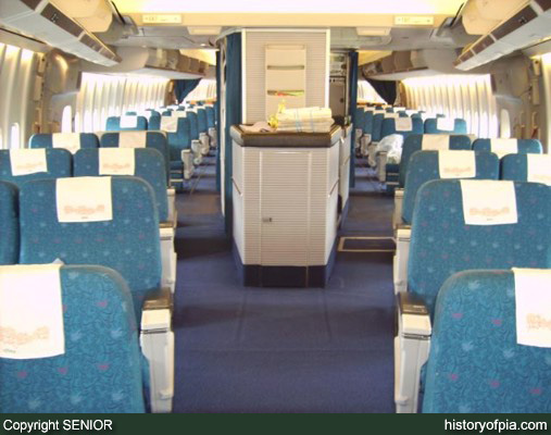 PIA Boeing 747-240B (SCD)