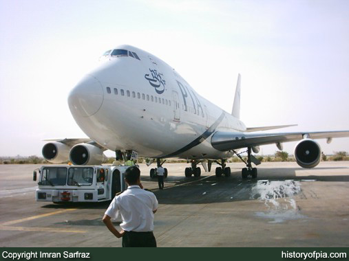 PIA Boeing 747-240B (SCD)