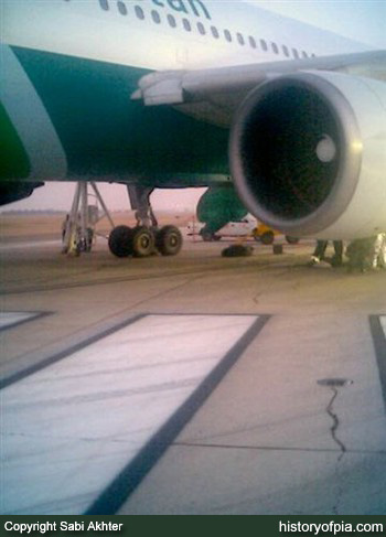 PIA Airbus A300B4-203