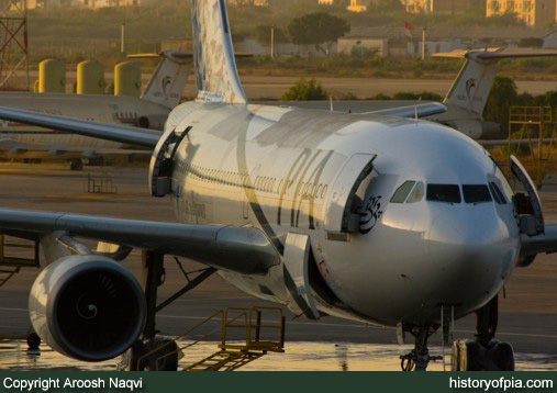 PIA Airbus A310-308