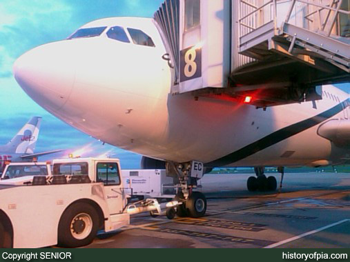 PIA Airbus A310-308