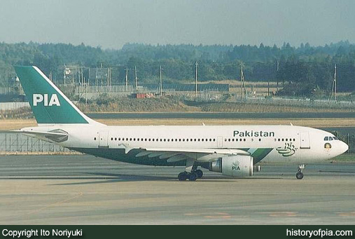 PIA Airbus A310-308
