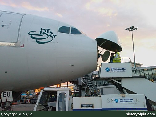 PIA Airbus A310-308