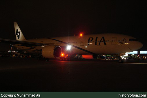 PIA Boeing 777-240ER