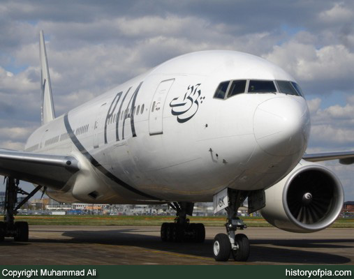 PIA Boeing 777-240ER
