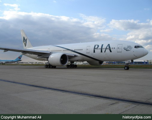 PIA Boeing 777-240ER