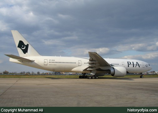 PIA Boeing 777-240ER
