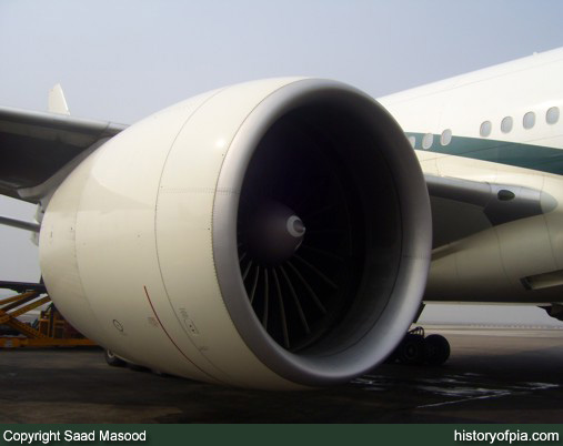 PIA Boeing 777-240ER