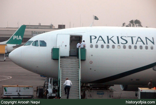 PIA Airbus A310-324ET