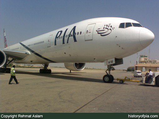 PIA Boeing 777-340ER