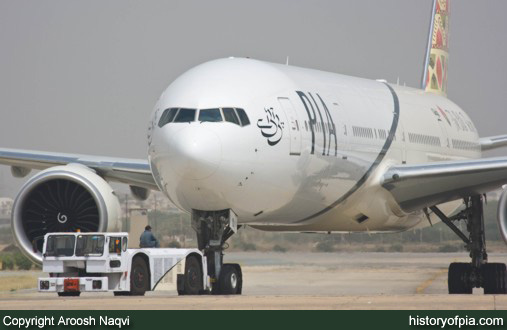 PIA Boeing 777-340ER