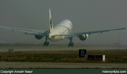 PIA Boeing 777